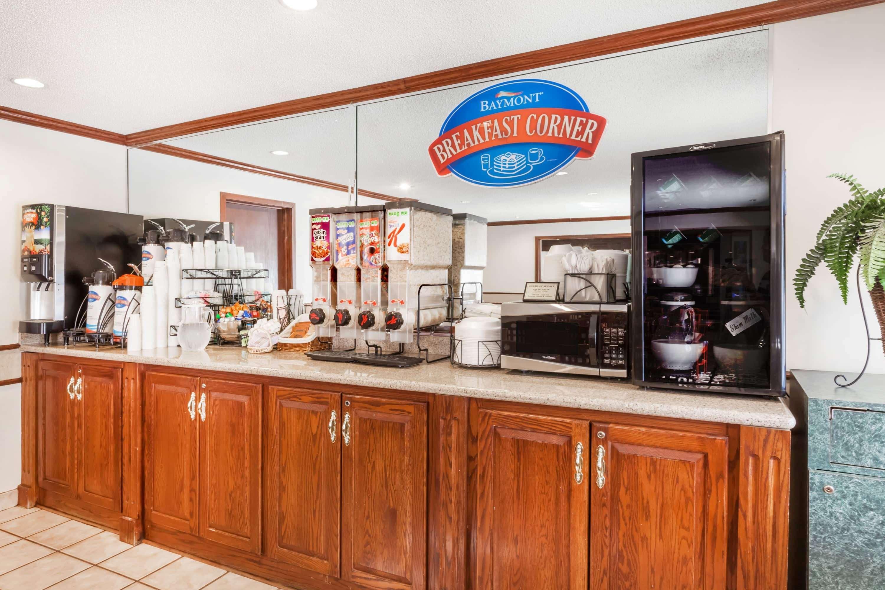 Baymont By Wyndham Grand Rapids Airport Hotel Cascade Luaran gambar